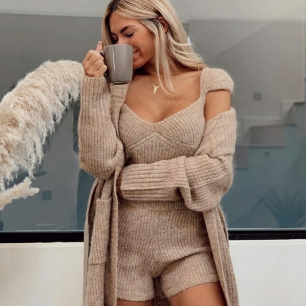 ZARA | Set Limited Edition Wool Blend Shorts + Top - Picture 2 of 16